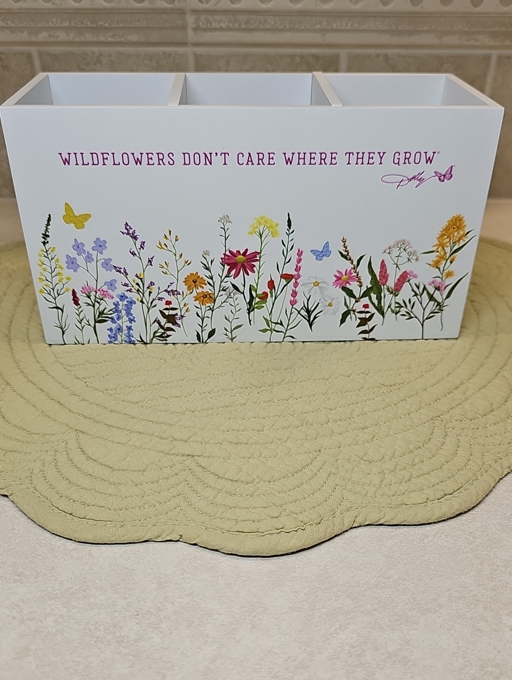 Dolly Parton 3-Section Wildflower Wooden Storage Caddy